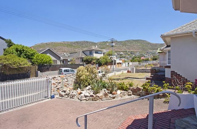 3 Bedroom Property for Sale in Fish Hoek Western Cape